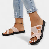 Summer sandals with mesh