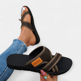 Summer sandals with mesh
